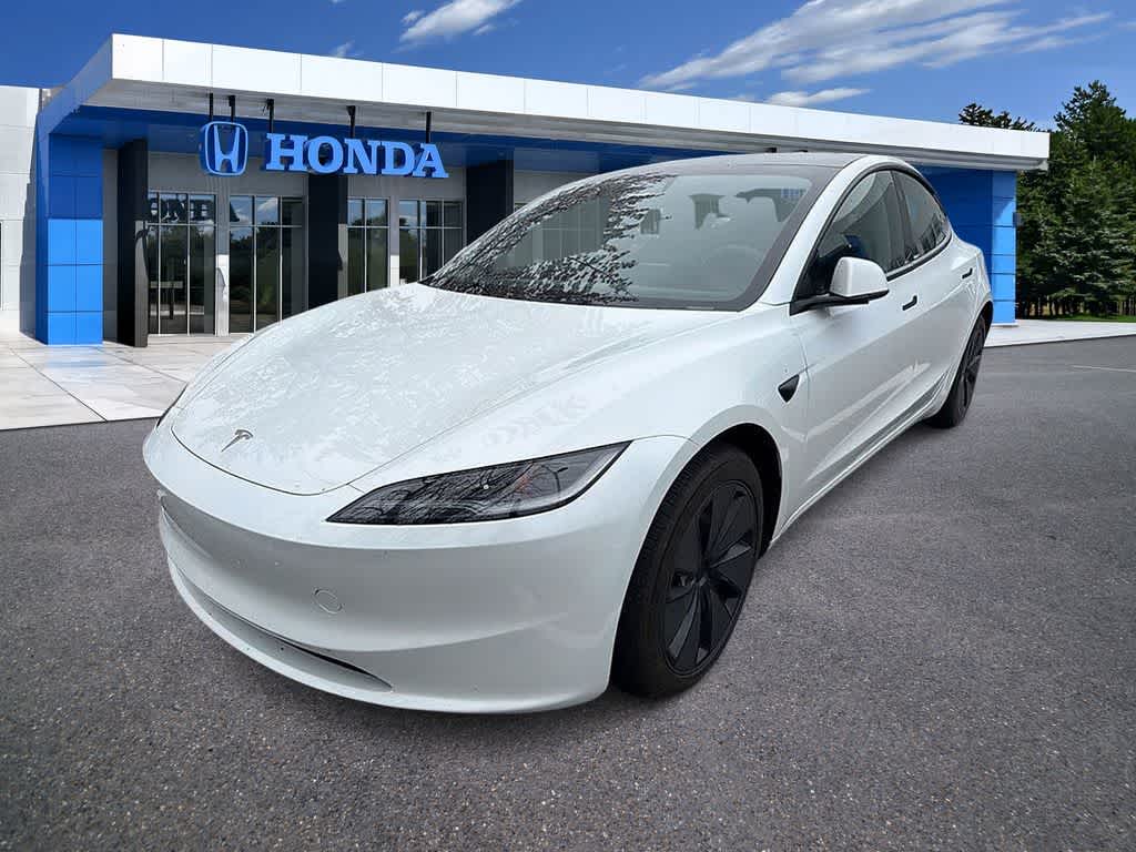 White 2025 Tesla Model 3 Long Range AWD Sedan All-Wheel Drive 1-Speed Automatic
