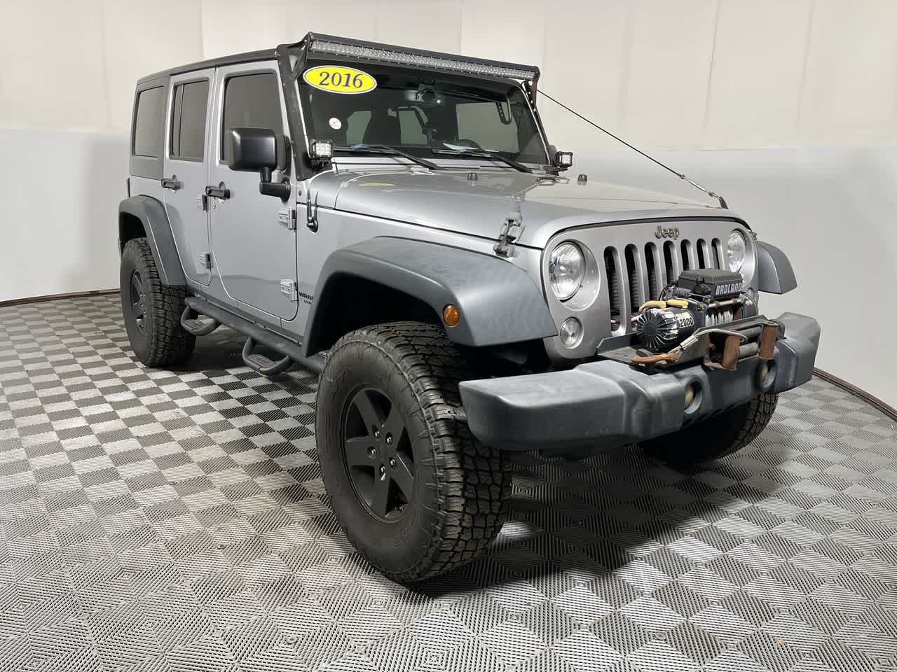 View vehicle photo 2