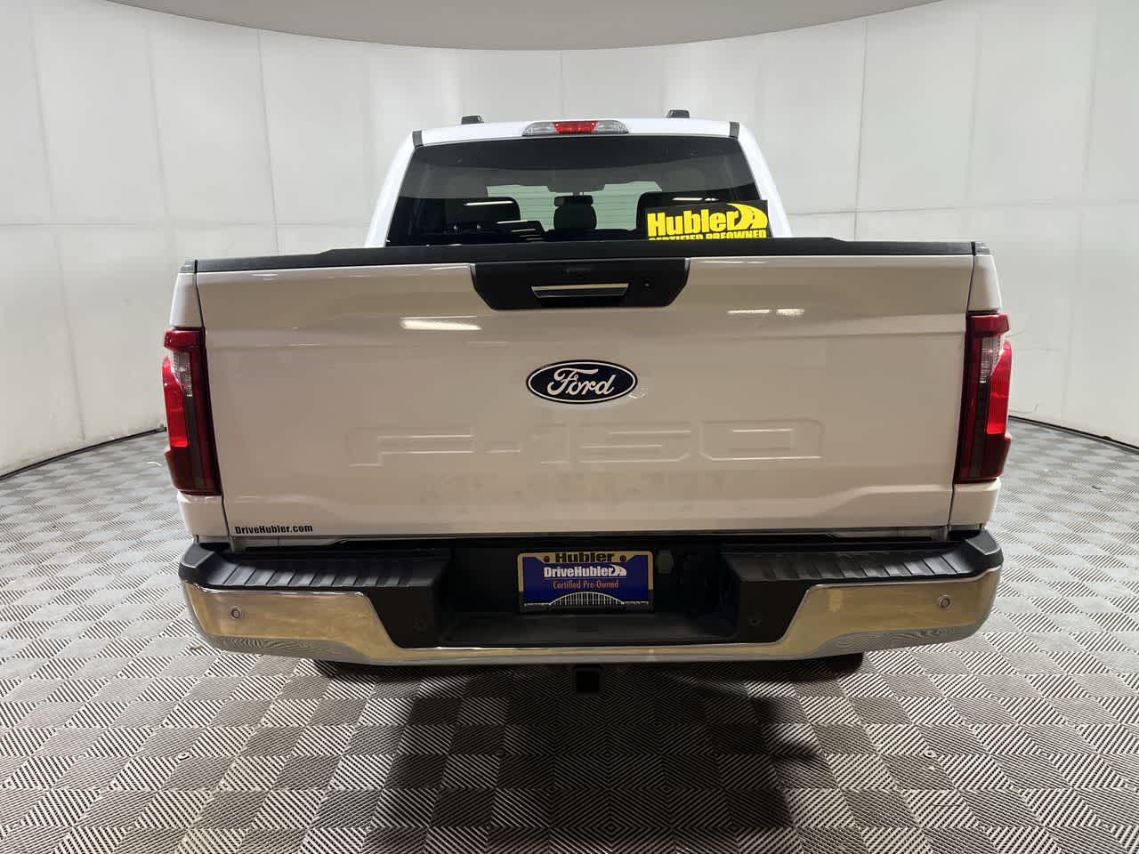 View vehicle photo 7