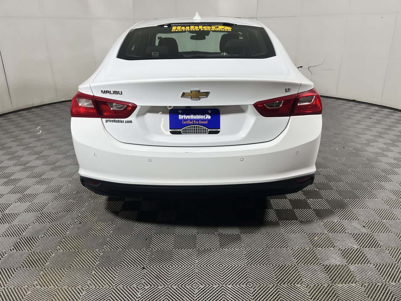 View vehicle photo 7