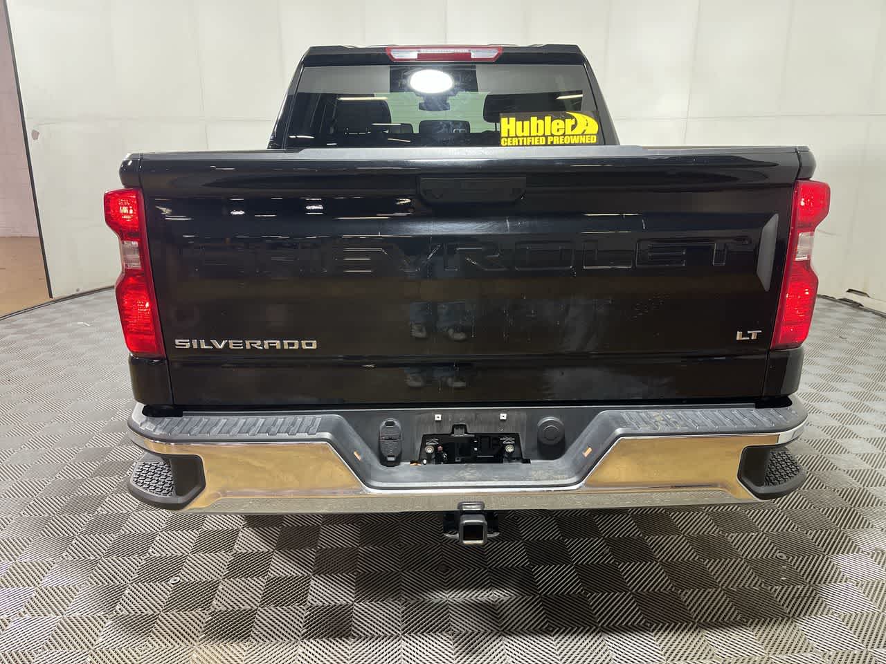 View vehicle photo 7