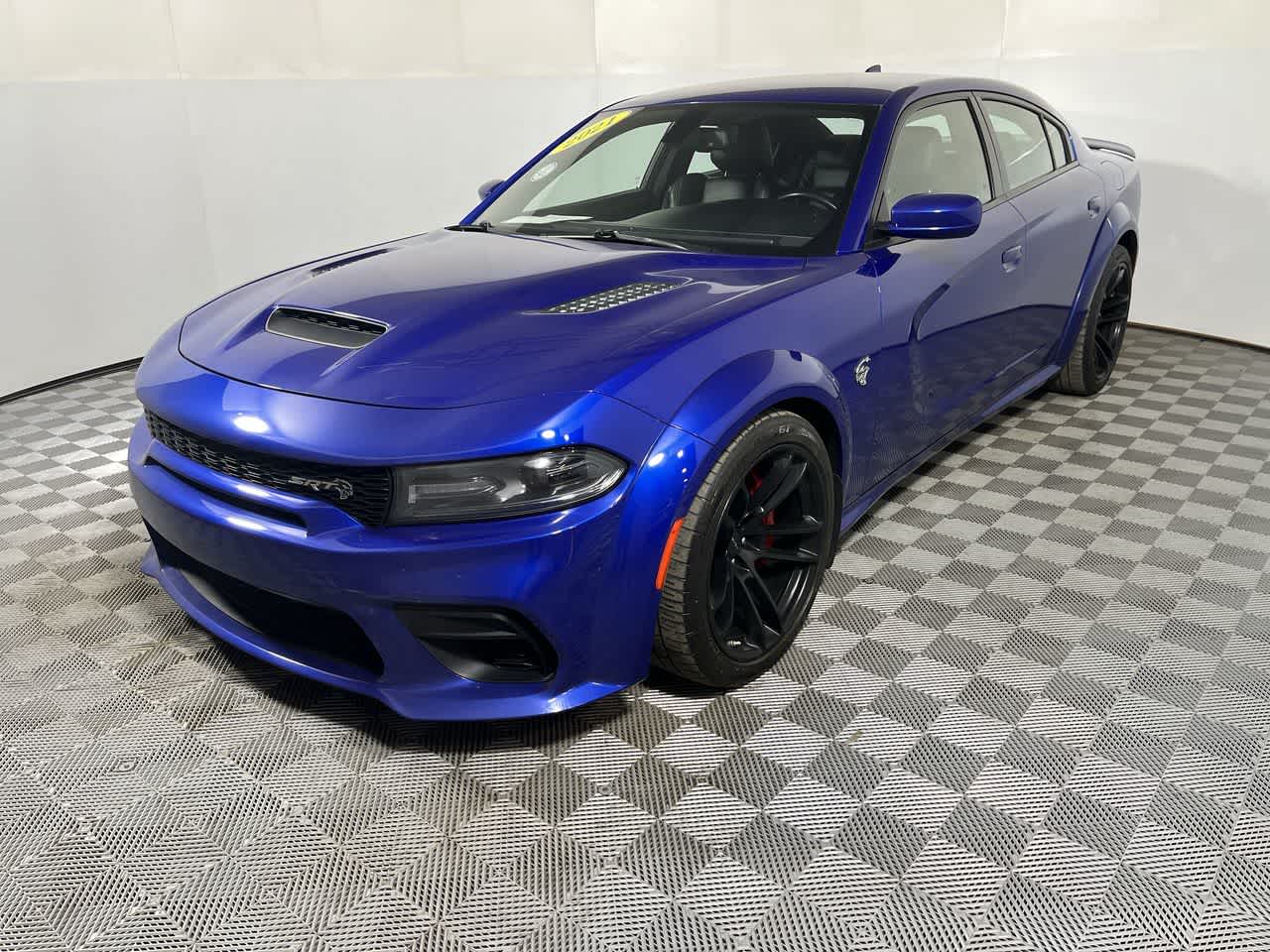 View vehicle photo 4