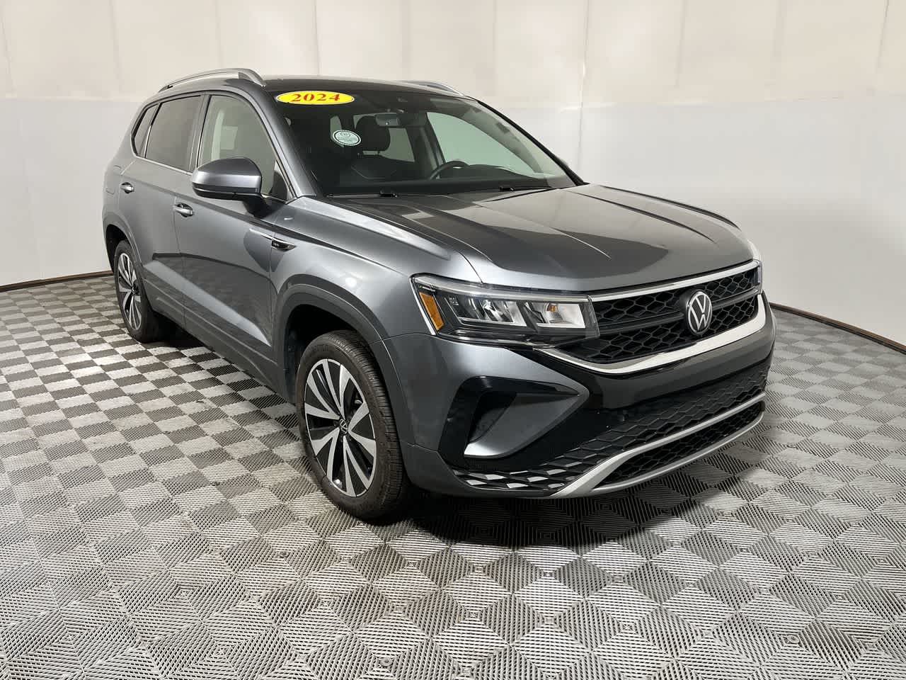 View vehicle photo 2