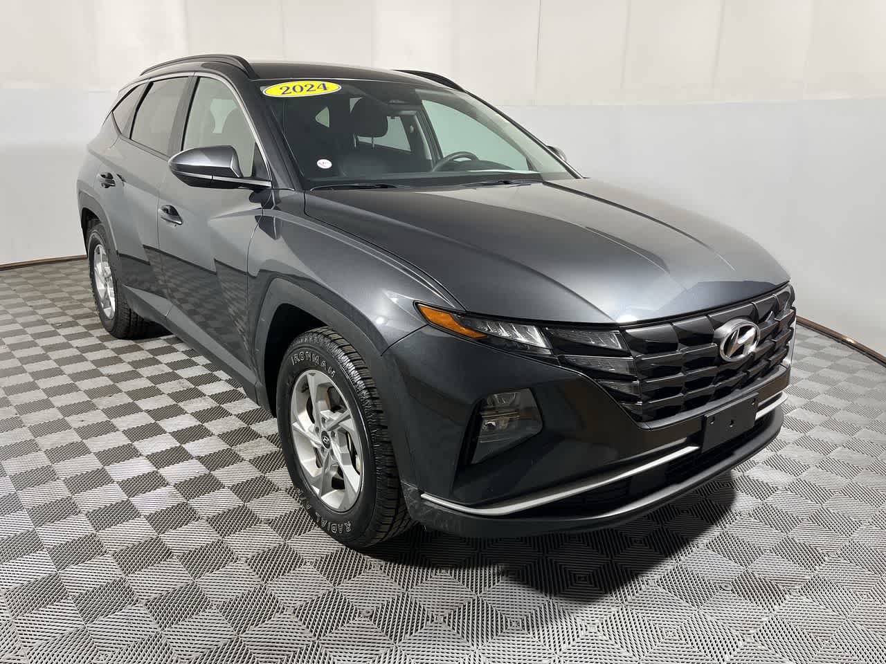 View vehicle photo 2