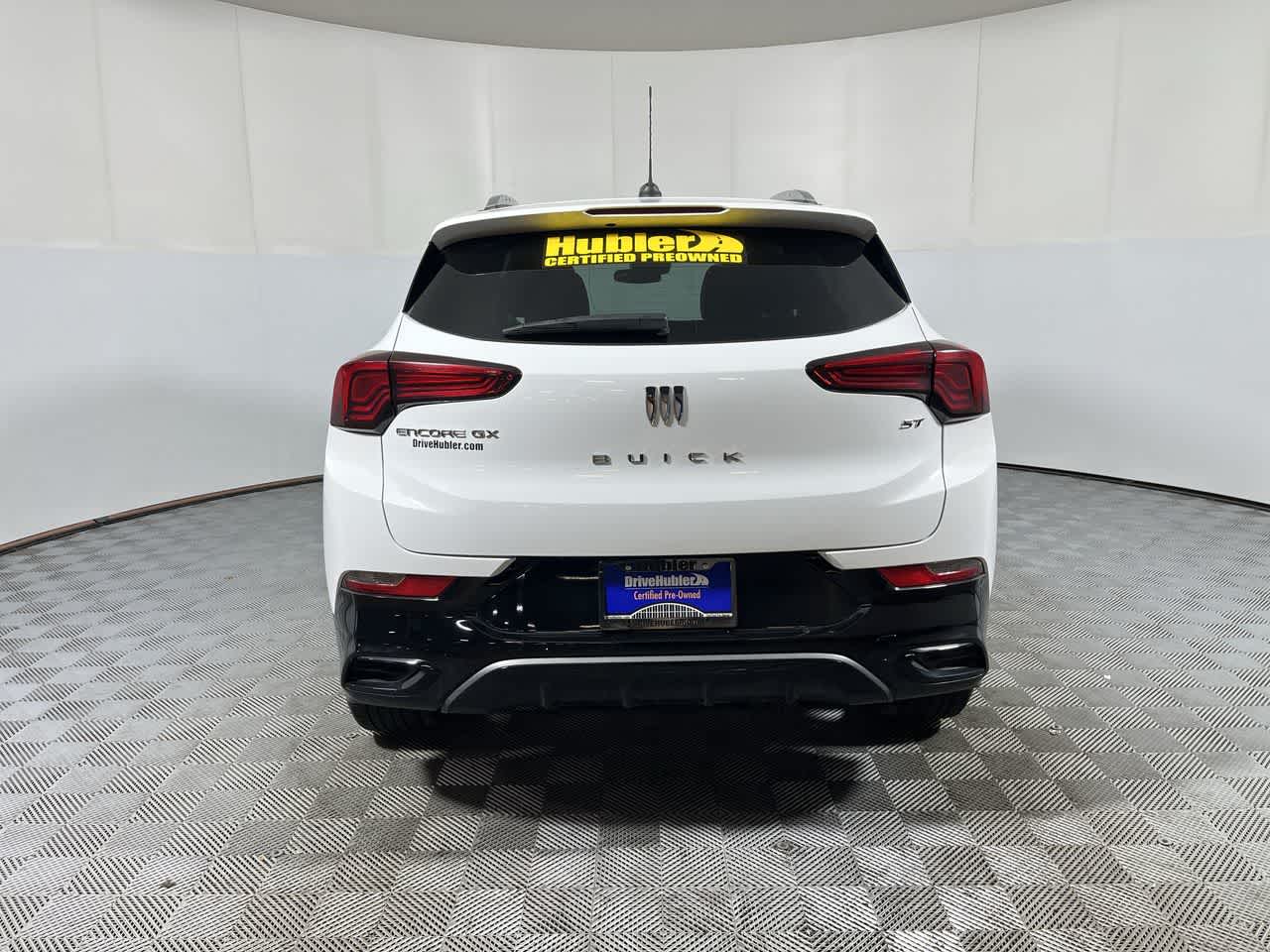 View vehicle photo 7