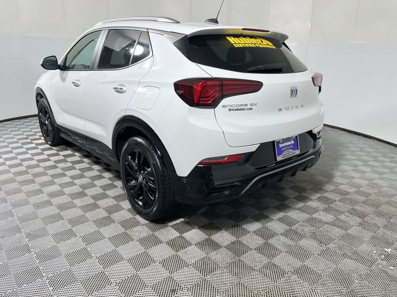 View vehicle photo 6