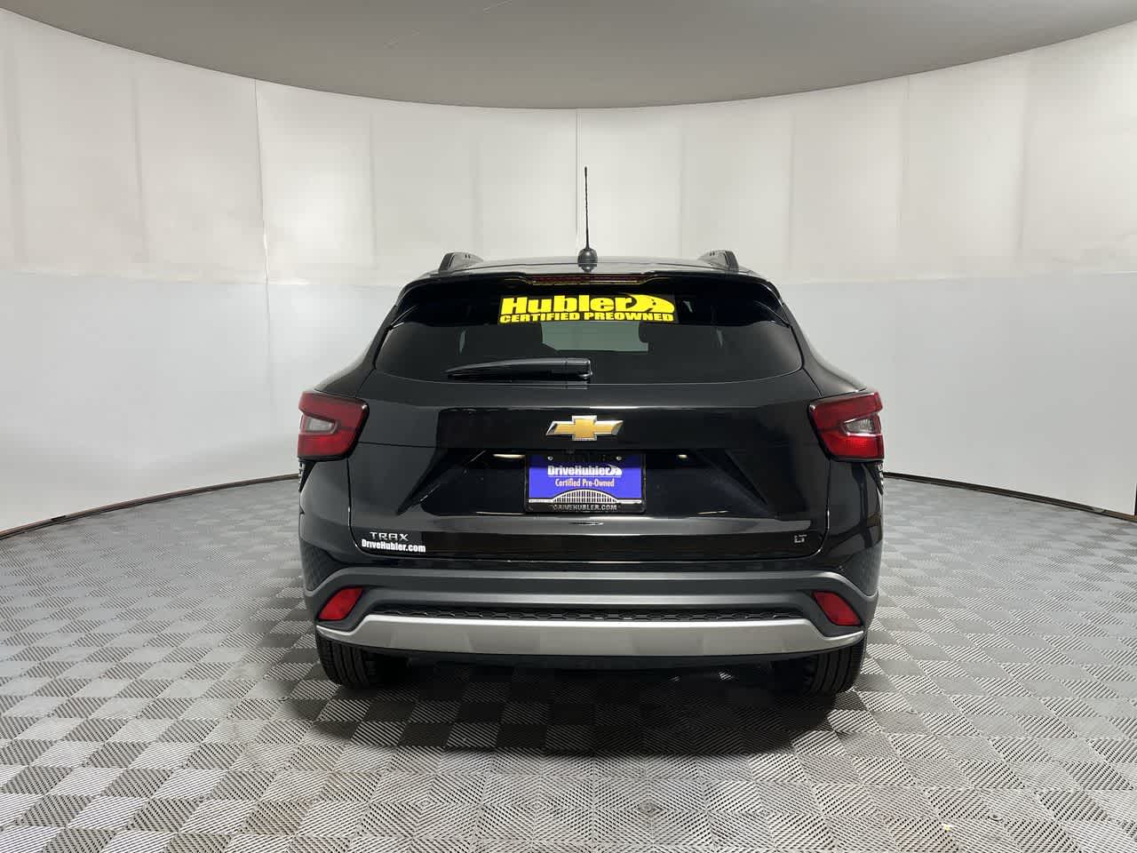 View vehicle photo 7