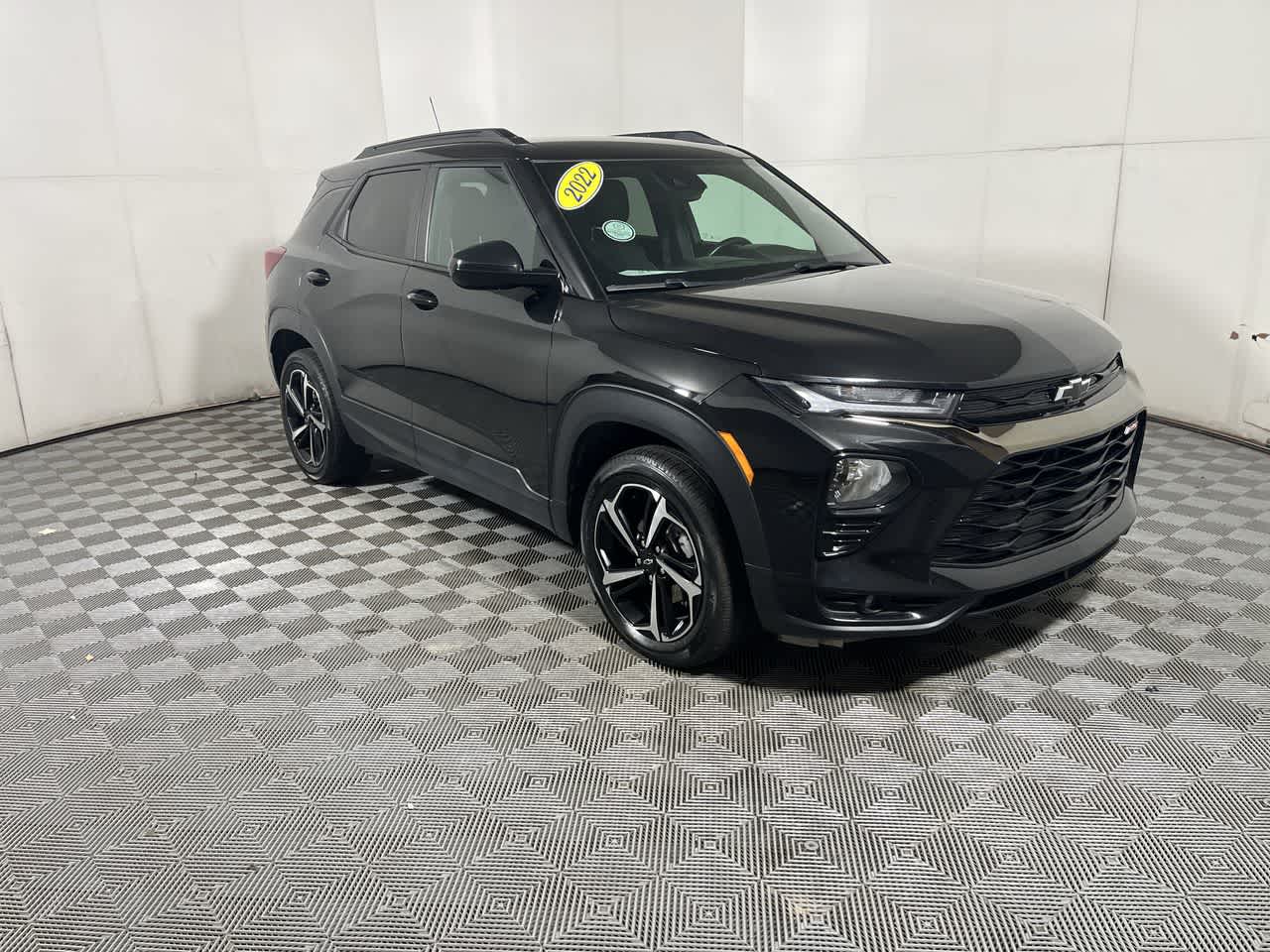 View vehicle photo 2