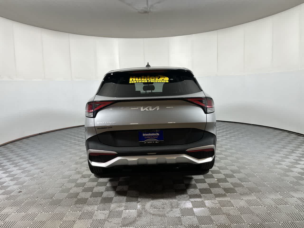 View vehicle photo 7