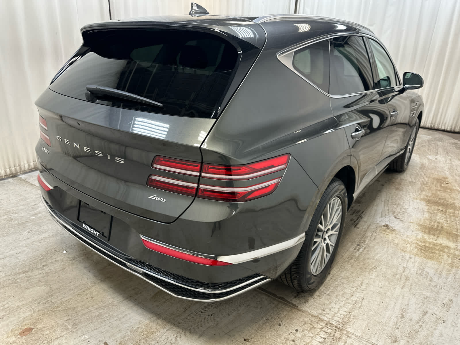 View vehicle photo 6