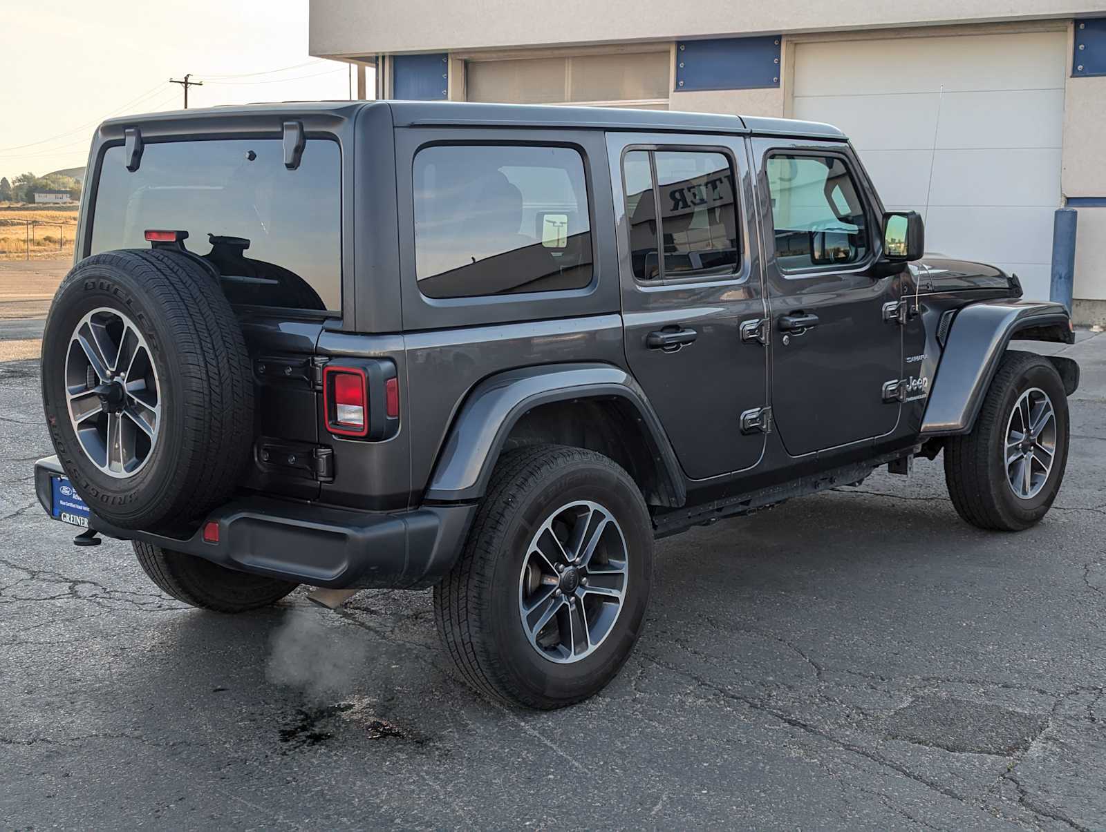 2023 Jeep Wrangler Sahara 6