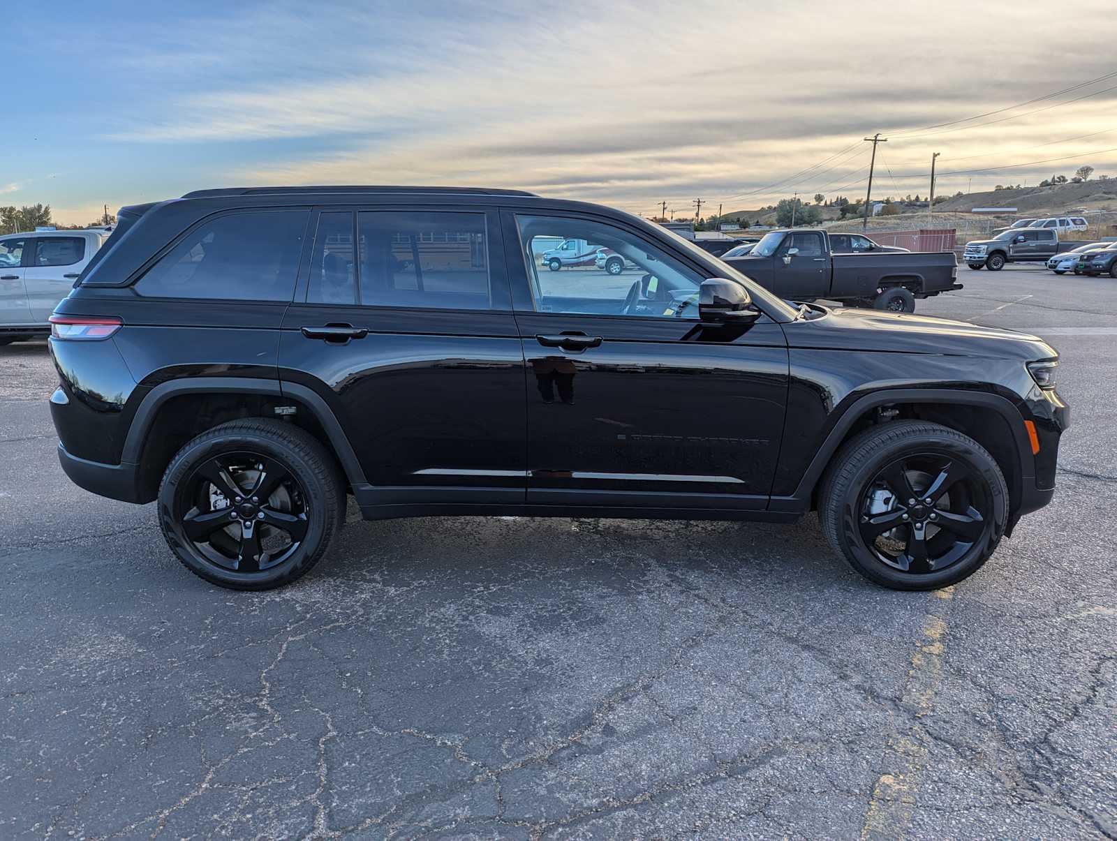 2023 Jeep Grand Cherokee Limited 7