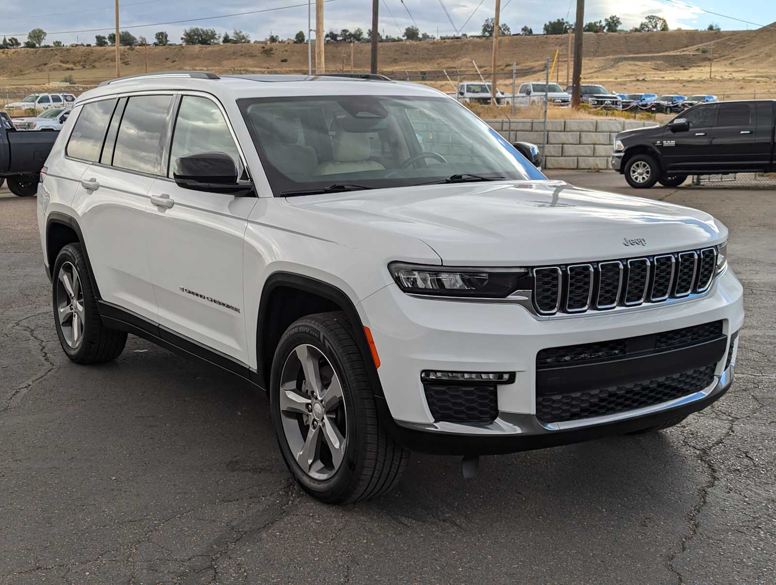 2022 Jeep Grand Cherokee L Limited 8