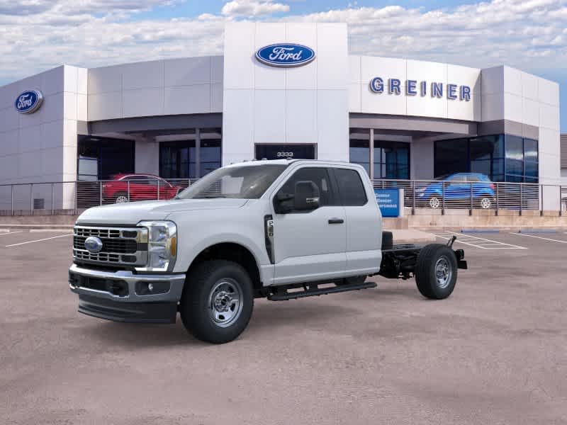 2026 Ford Super Duty F-350 SRW Chassis Cab