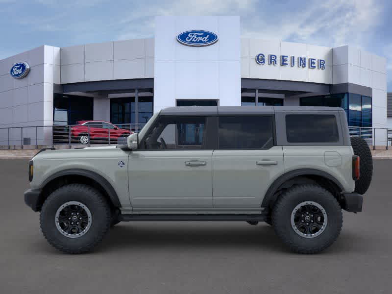 2024 Ford Bronco Outer Banks 3