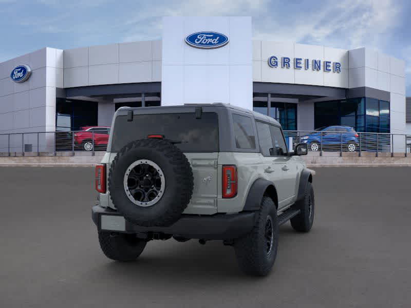 2024 Ford Bronco Outer Banks 8