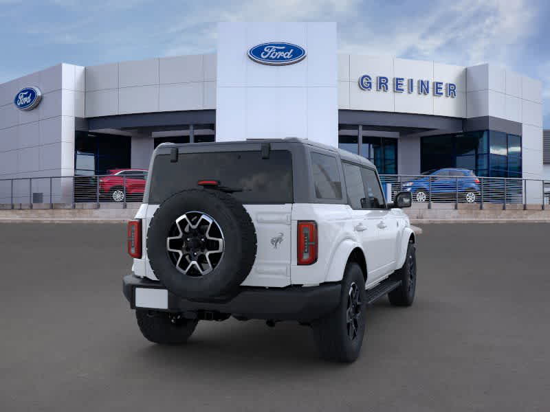 2024 Ford Bronco Outer Banks 8