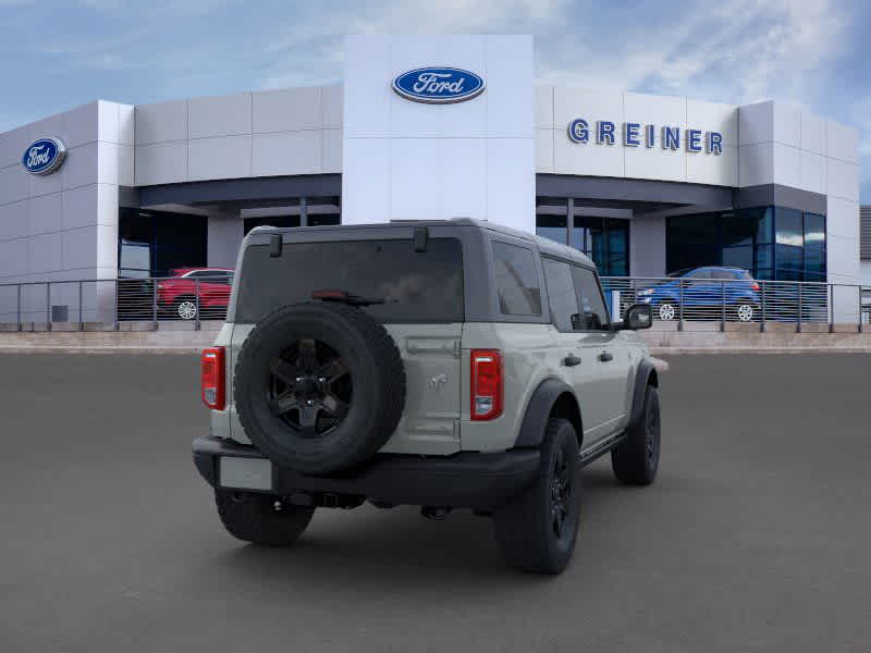 2024 Ford Bronco Black Diamond 8