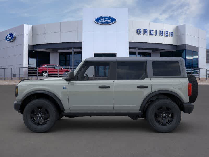 2024 Ford Bronco Black Diamond 3