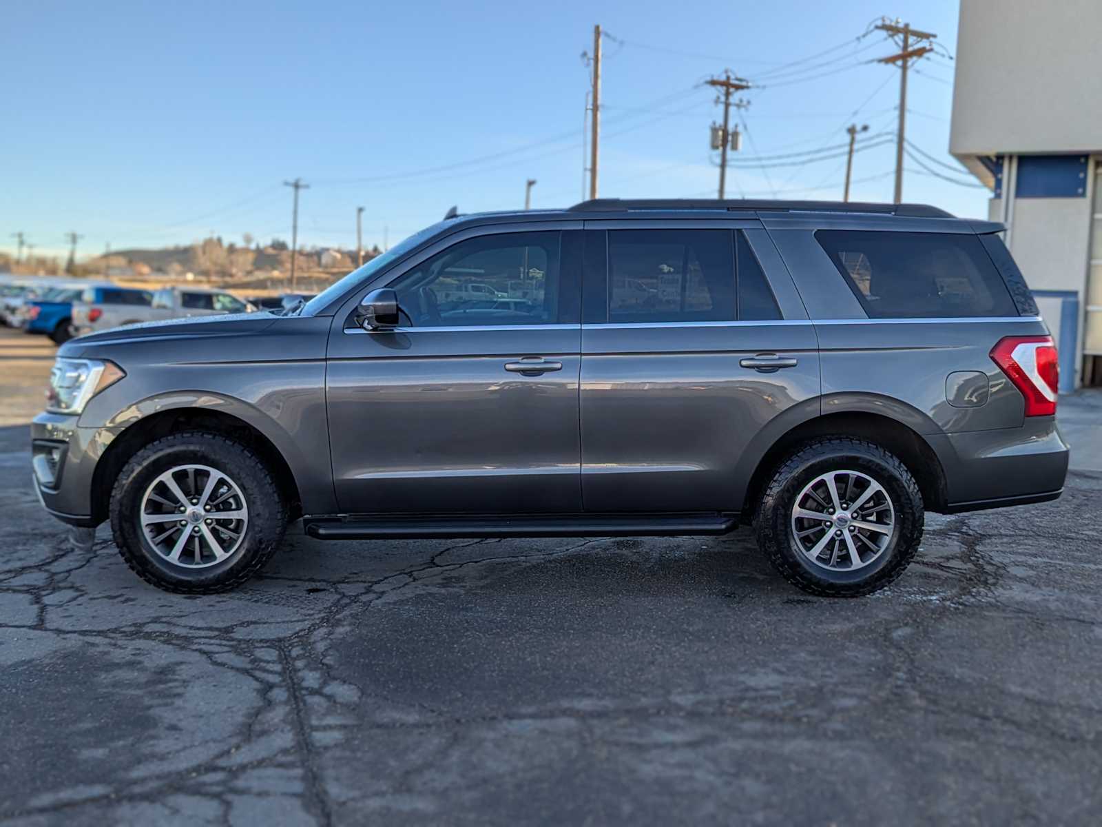 2020 Ford Expedition XLT 2