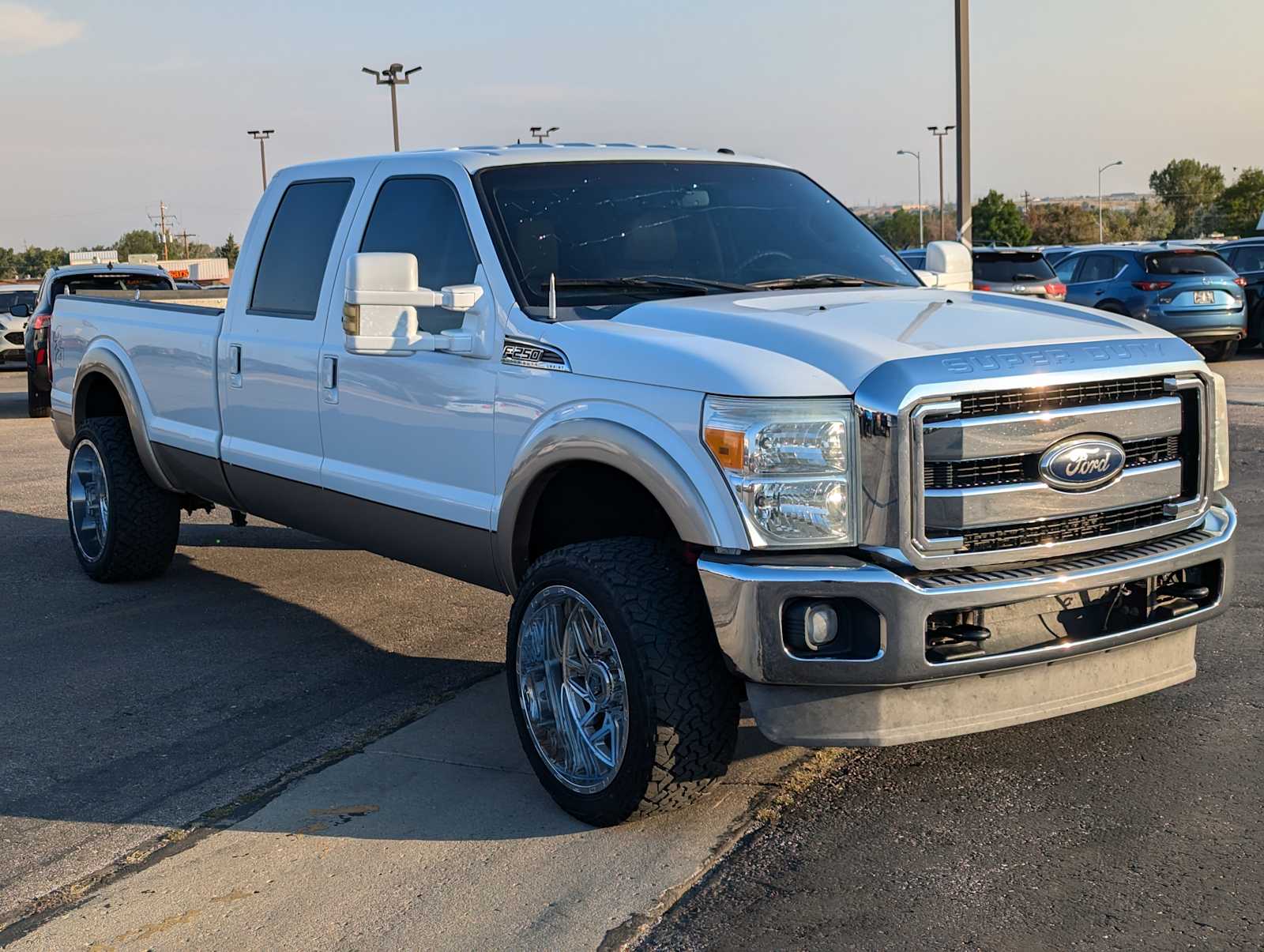 2011 Ford Super Duty F-250 SRW Lariat 4WD Crew Cab 172 8