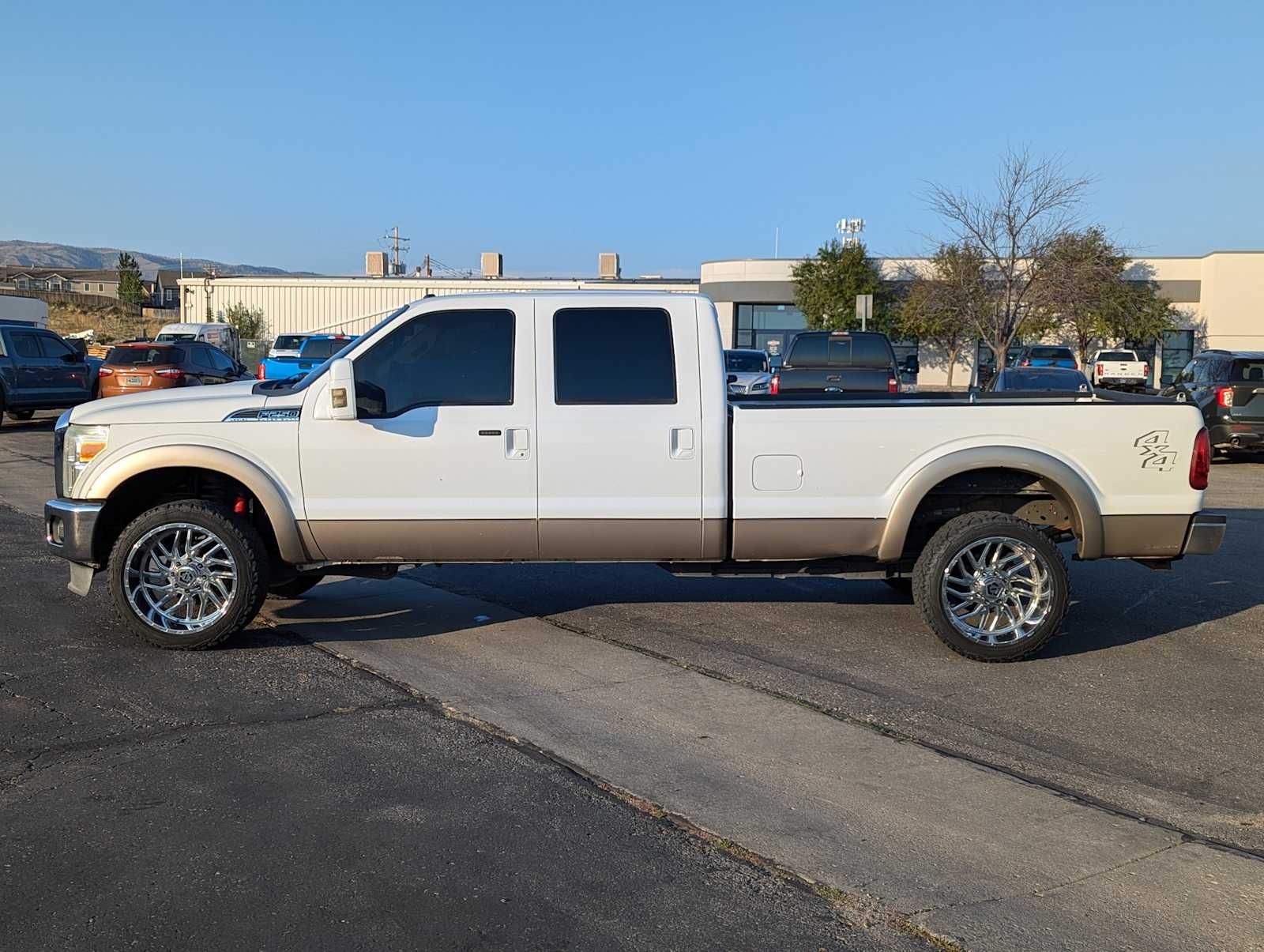 2011 Ford Super Duty F-250 SRW Lariat 4WD Crew Cab 172 3