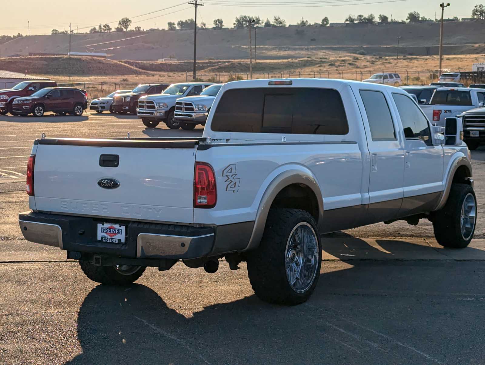 2011 Ford Super Duty F-250 SRW Lariat 4WD Crew Cab 172 6