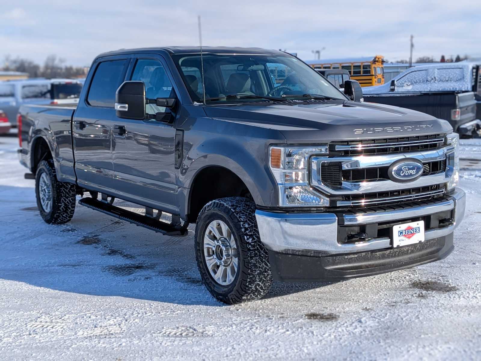 2022 Ford Super Duty F-250 SRW XLT 8