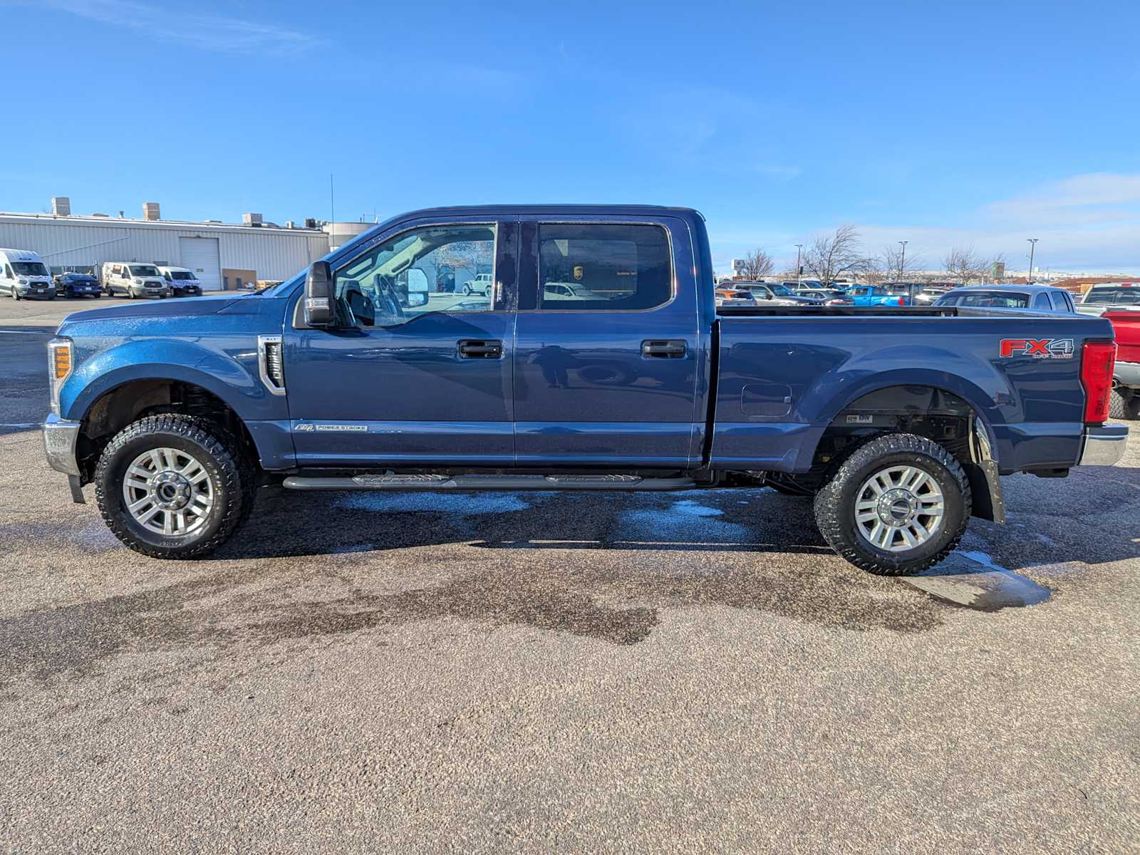 2018 Ford Super Duty F-250 SRW XLT 4WD Crew Cab 6.75 Box 2