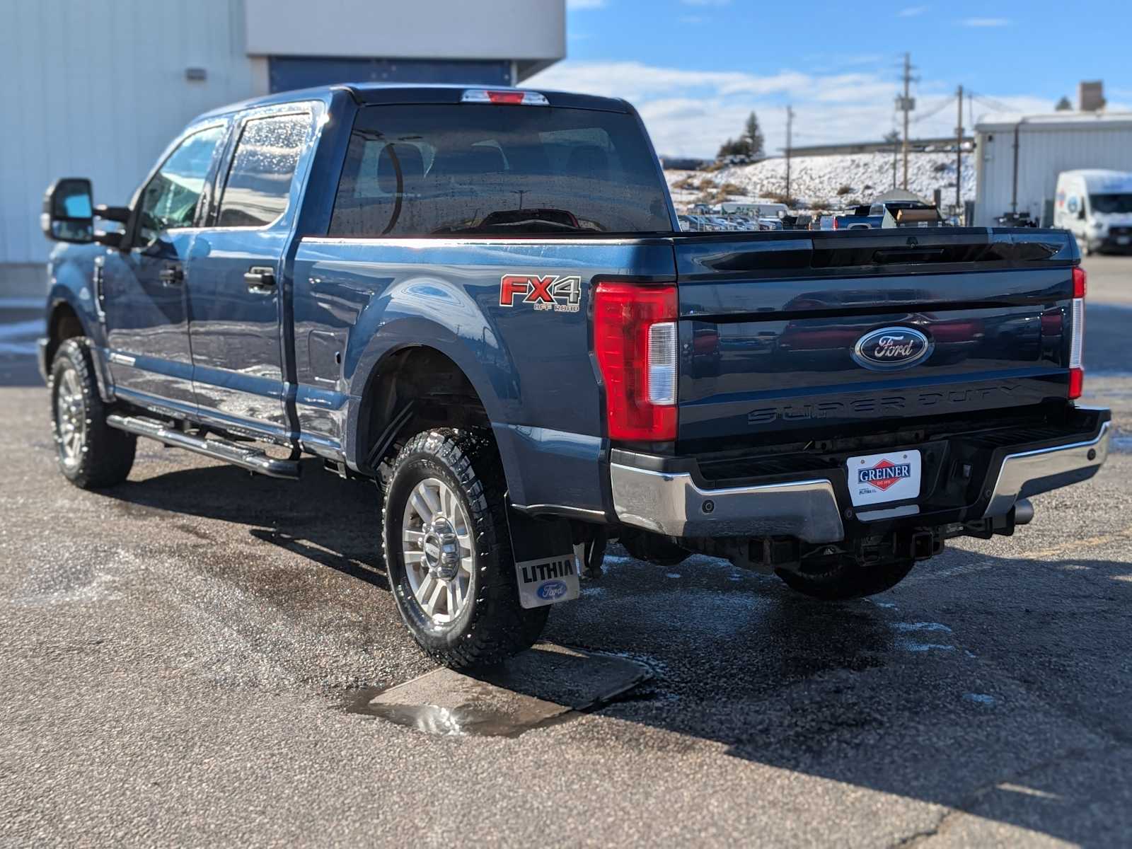 2018 Ford Super Duty F-250 SRW XLT 4WD Crew Cab 6.75 Box 3