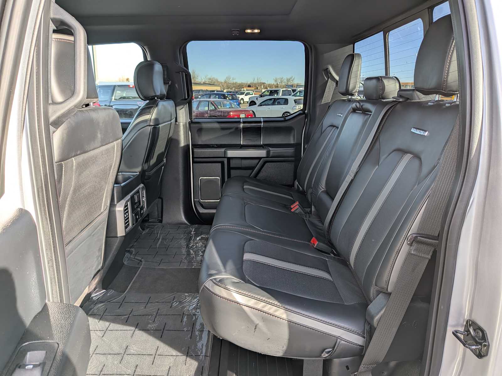 2019 Ford Super Duty F-250 SRW Platinum 4WD Crew Cab 6.75 Box 22