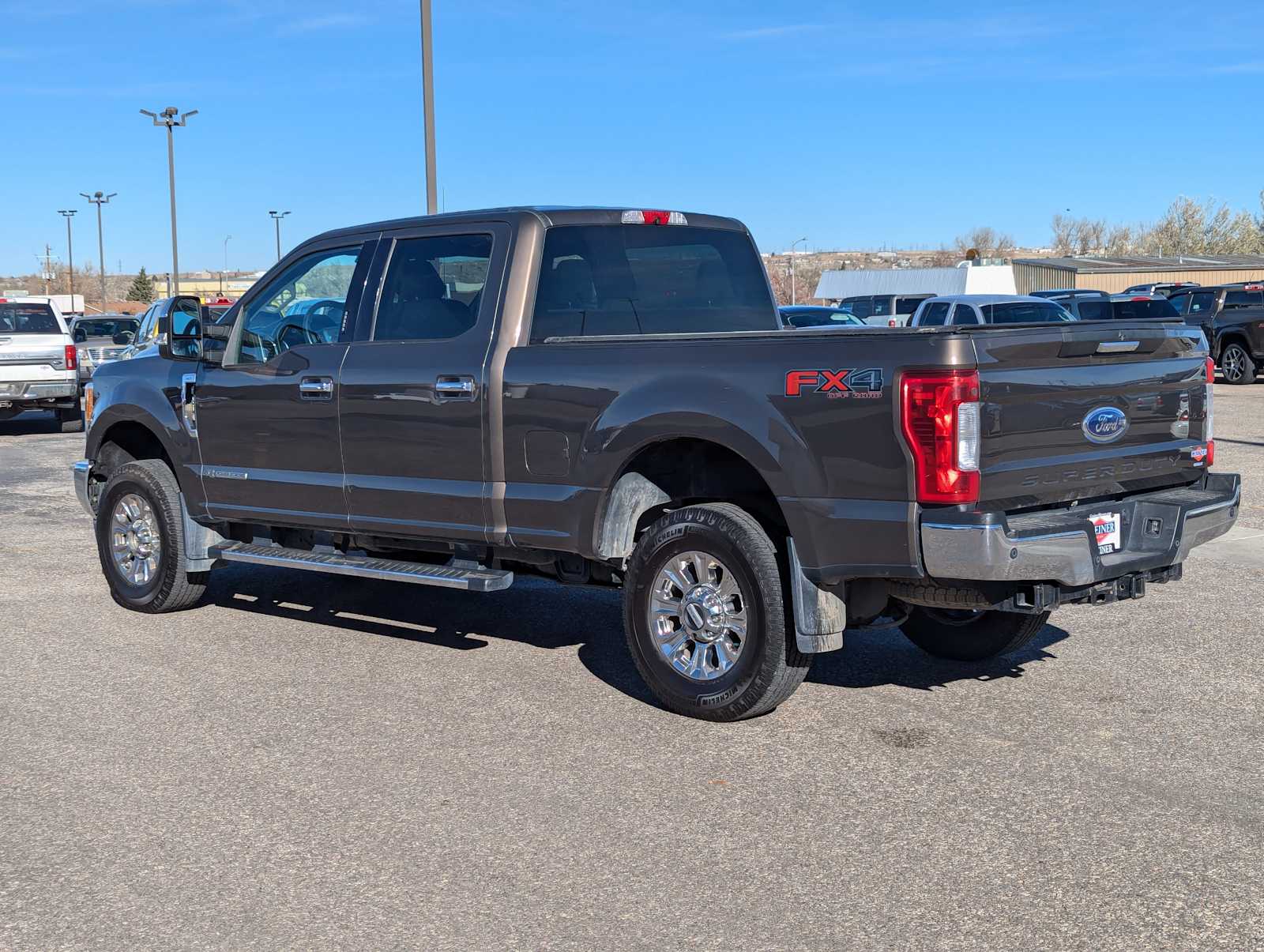 2017 Ford Super Duty F-250 SRW XLT 4WD Crew Cab 6.75 Box 5