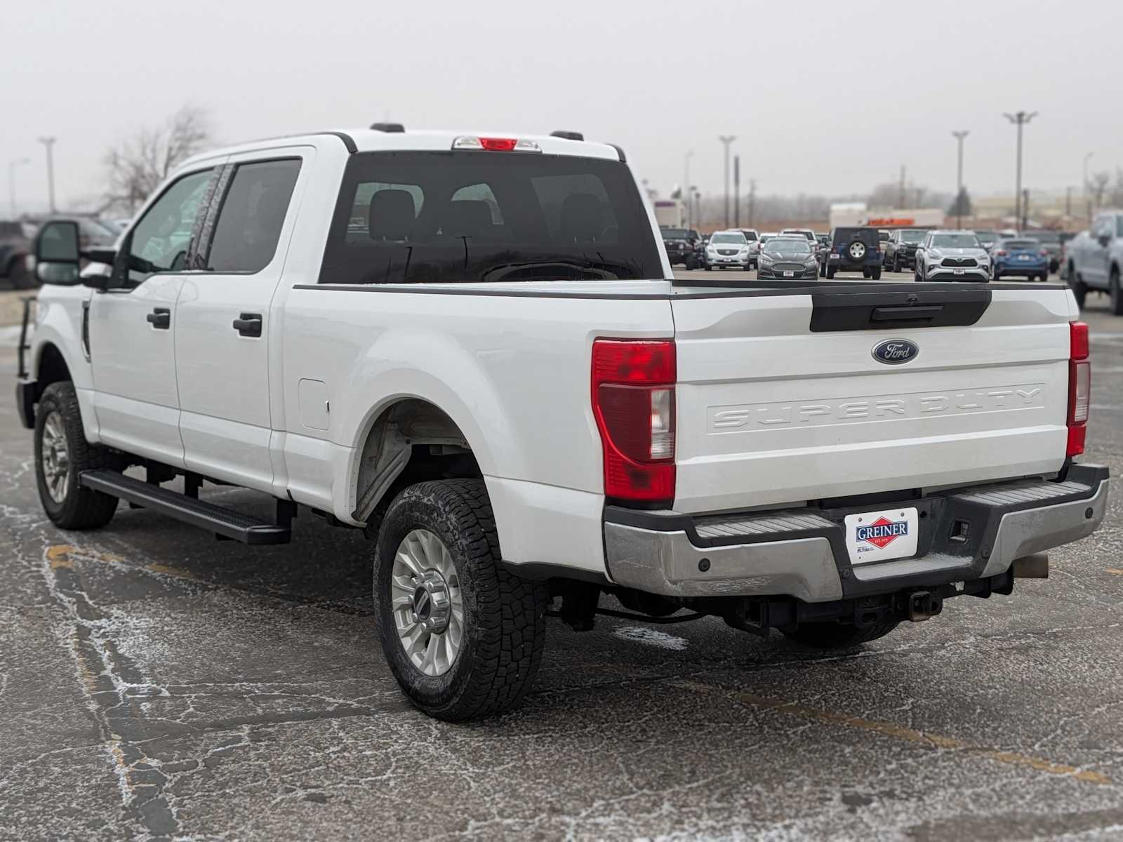 2020 Ford Super Duty F-350 SRW XLT 3