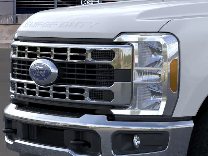 2024 Ford Super Duty F-350 SRW XLT 17