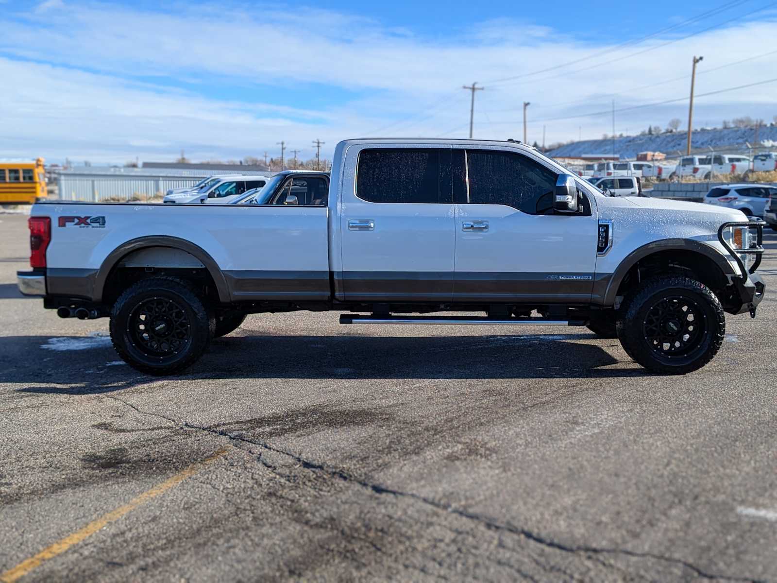 2017 Ford Super Duty F-350 SRW Lariat 4WD Crew Cab 8 Box 6