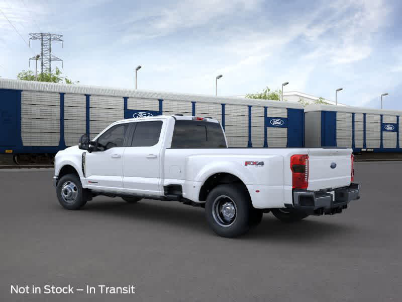 2024 Ford Super Duty F-350 DRW LARIAT 4WD Crew Cab 8 Box 4