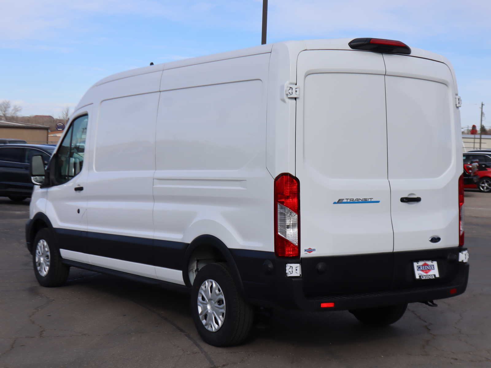 2023 Ford E-Transit T350 4