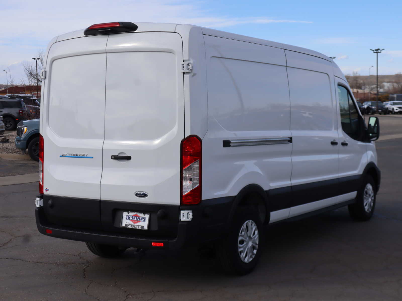 2023 Ford E-Transit T350 6