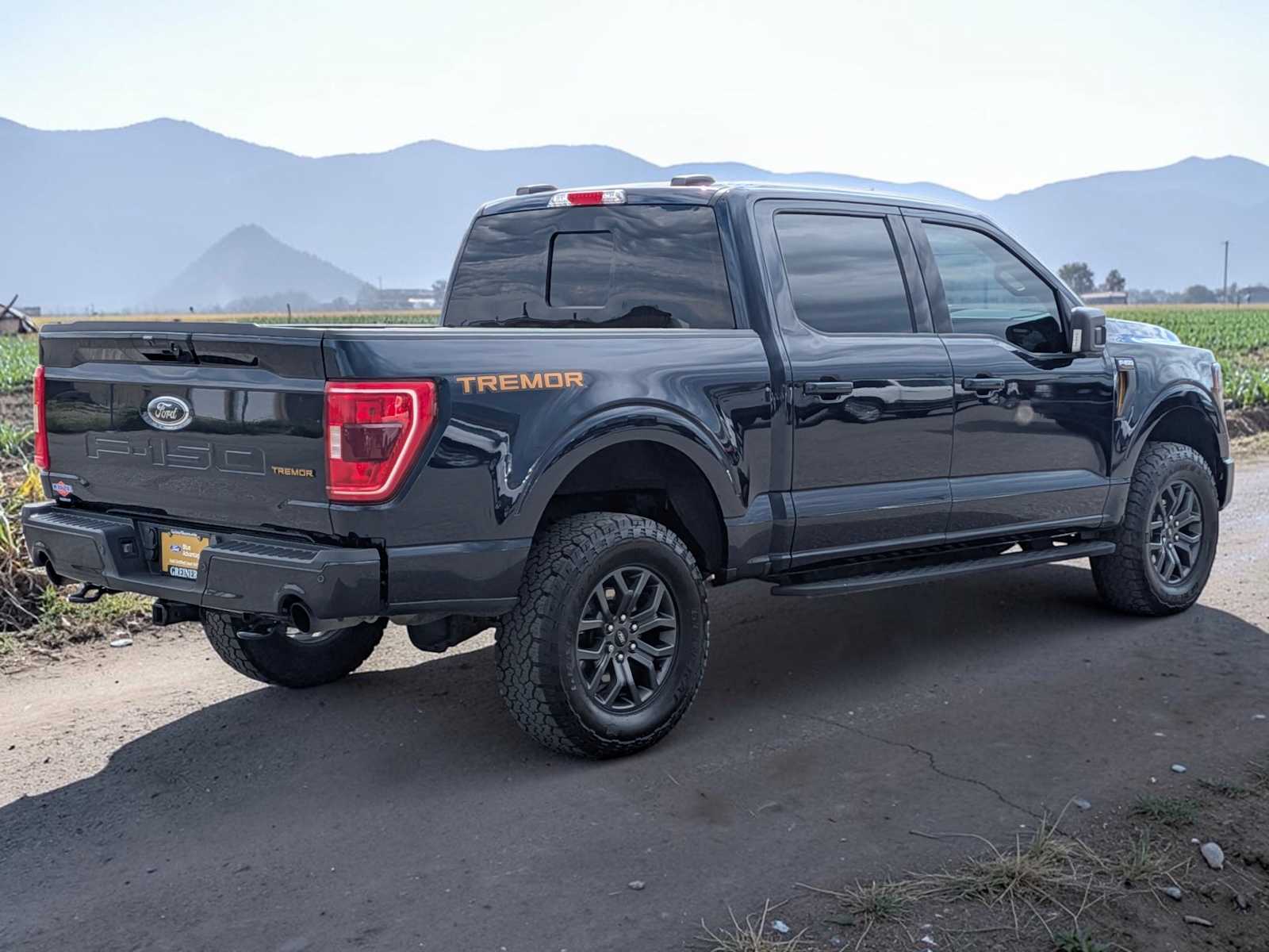 View vehicle photo 5