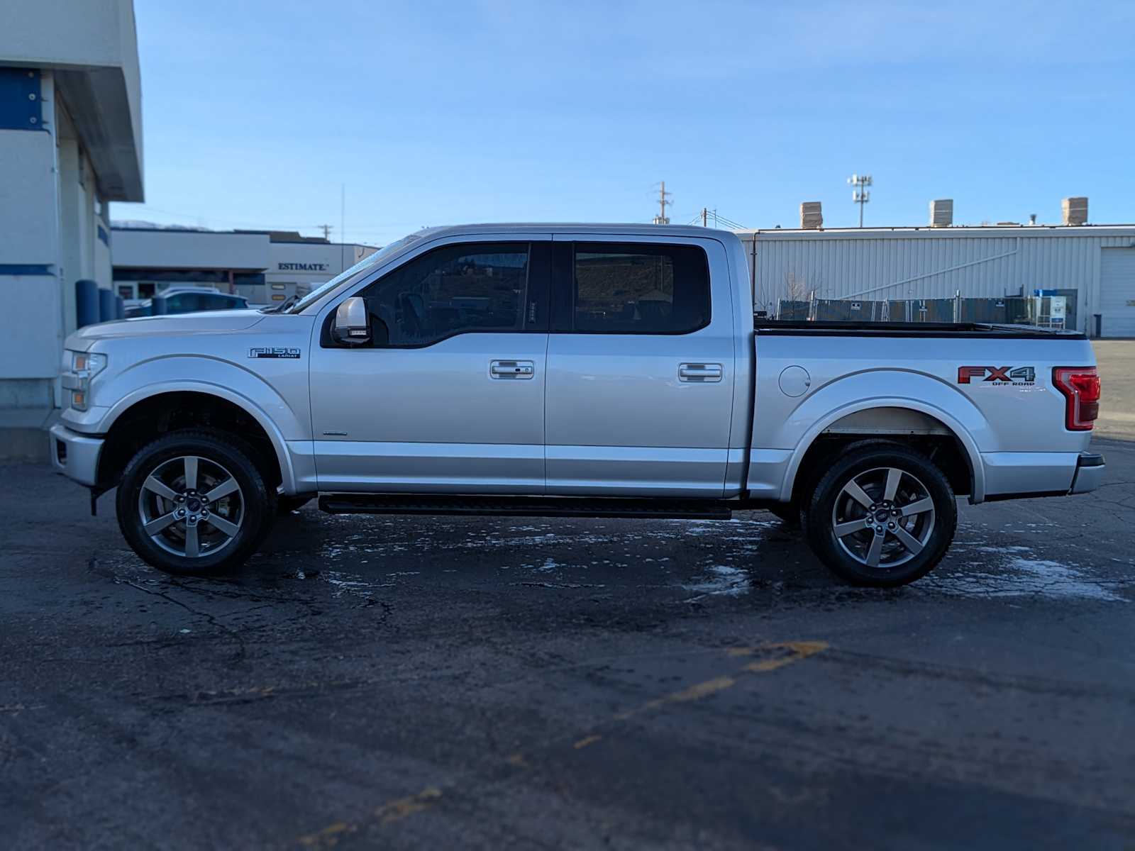 2017 Ford F-150 Lariat 4WD SuperCrew 5.5 Box 3