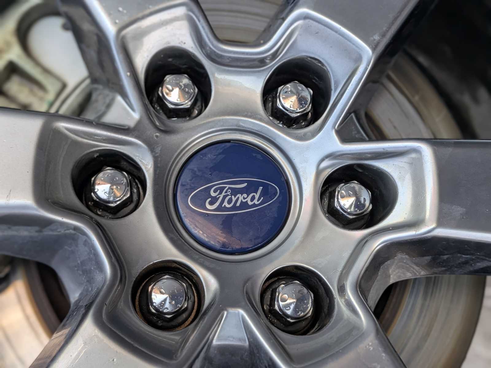 2017 Ford F-150 Lariat 4WD SuperCrew 5.5 Box 18