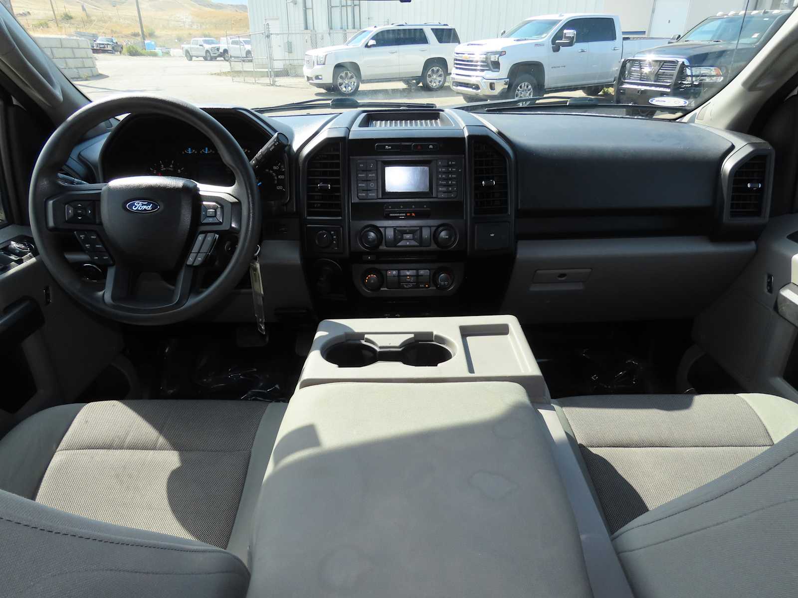 2015 Ford F-150 XL 4WD SuperCrew 145 17