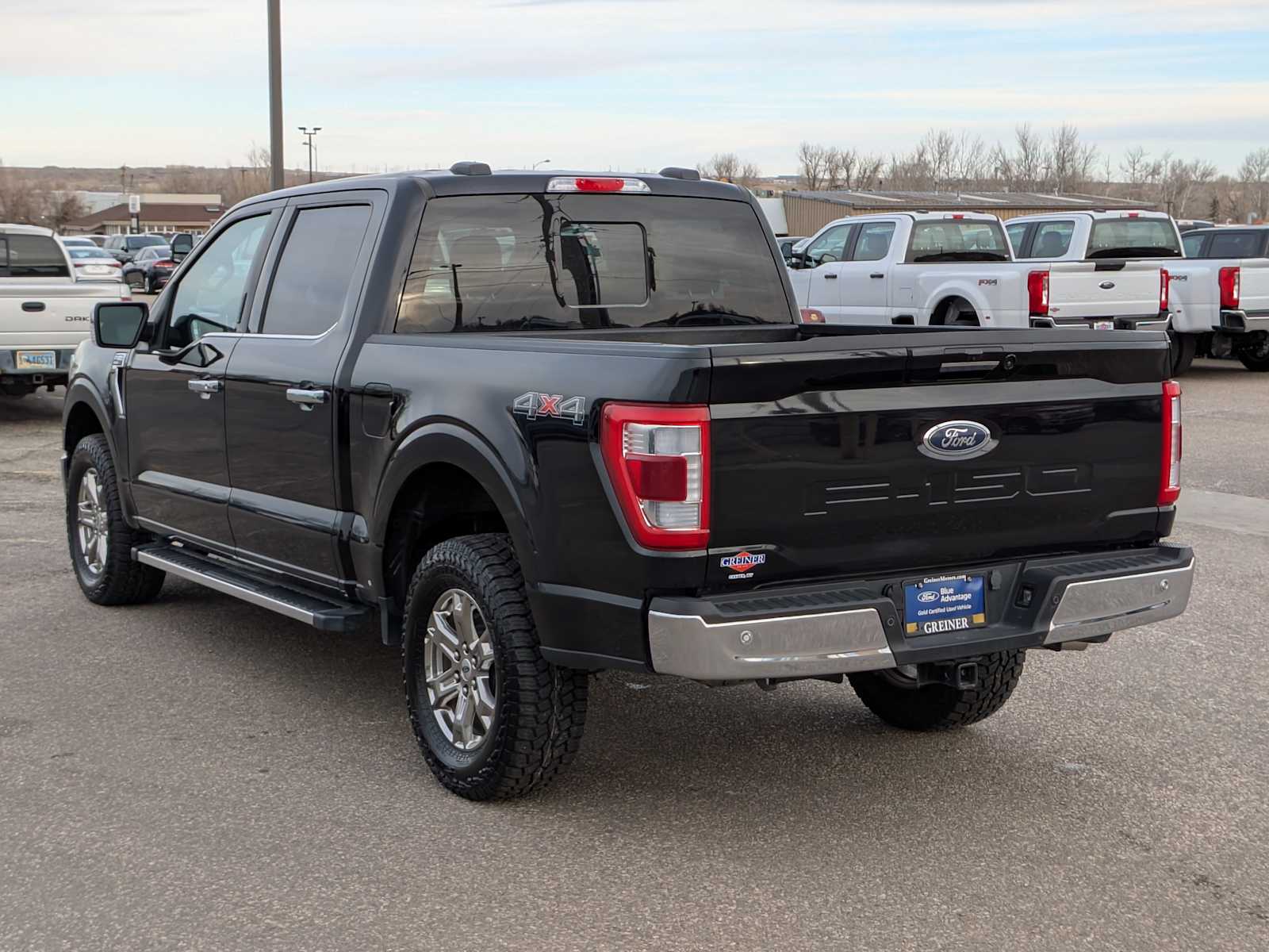 2023 Ford F-150 LARIAT 4WD SuperCrew 5.5 Box 4