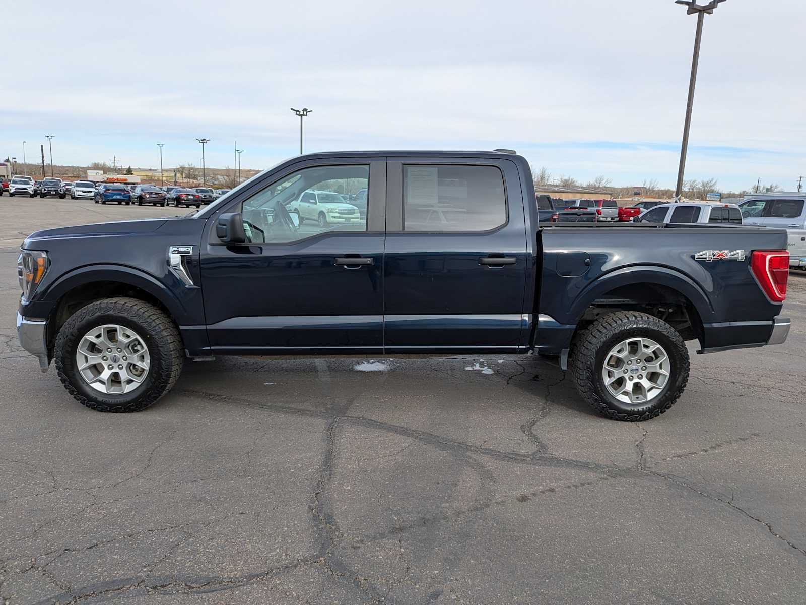 2023 Ford F-150 XLT 4WD SuperCrew 5.5 Box 3