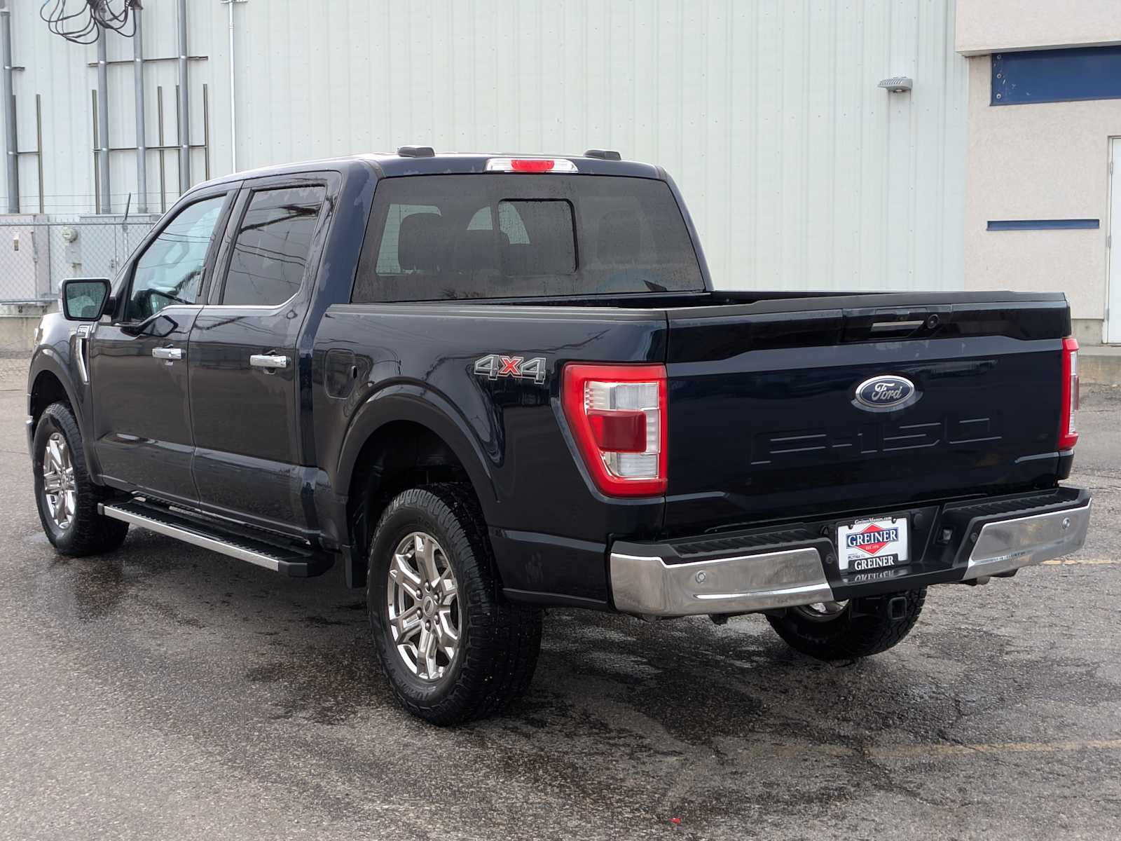 2023 Ford F-150 LARIAT 4WD SuperCrew 5.5 Box 4