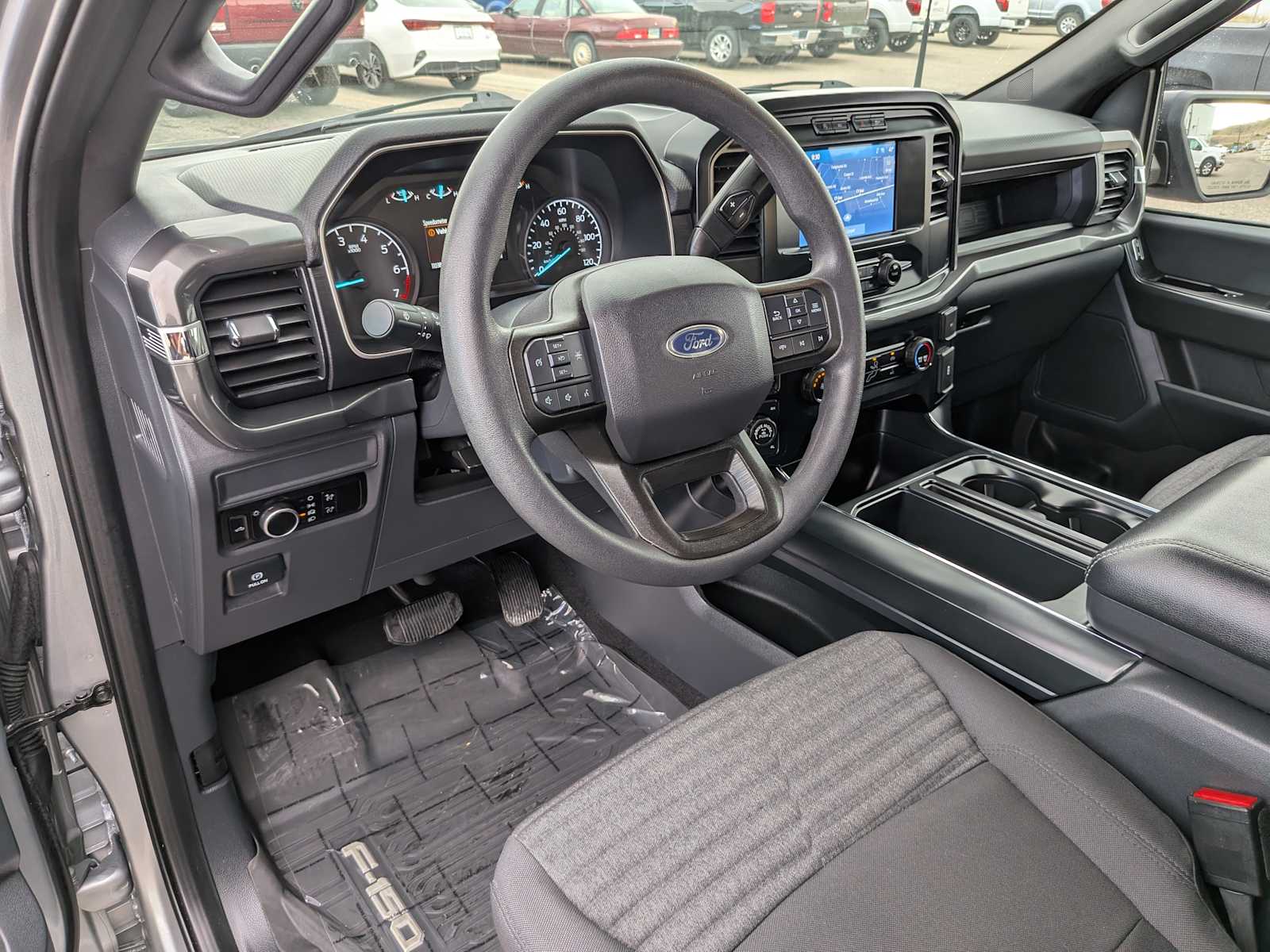 2023 Ford F-150 XL 4WD SuperCrew 5.5 Box 2