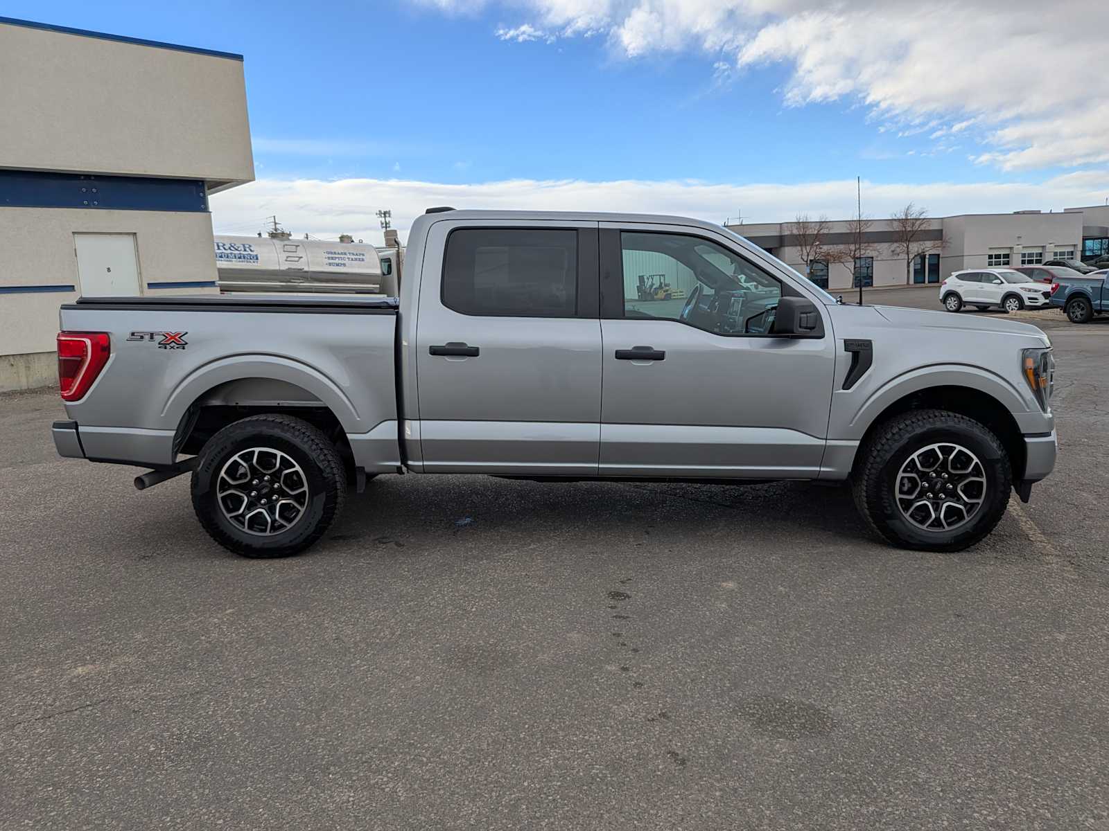 2023 Ford F-150 XL 4WD SuperCrew 5.5 Box 7