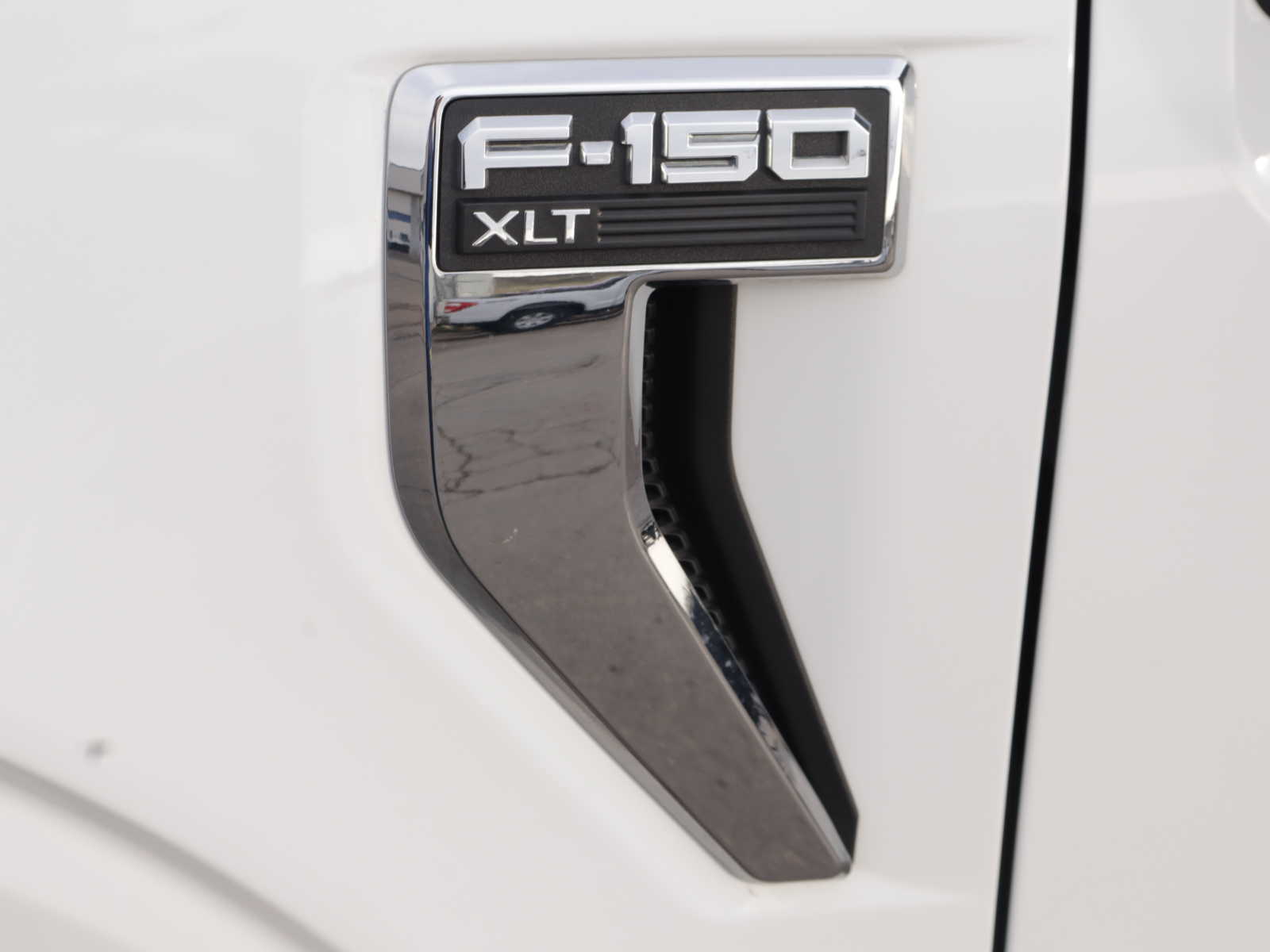 2022 Ford F-150 XLT 4WD SuperCrew 5.5 Box 11