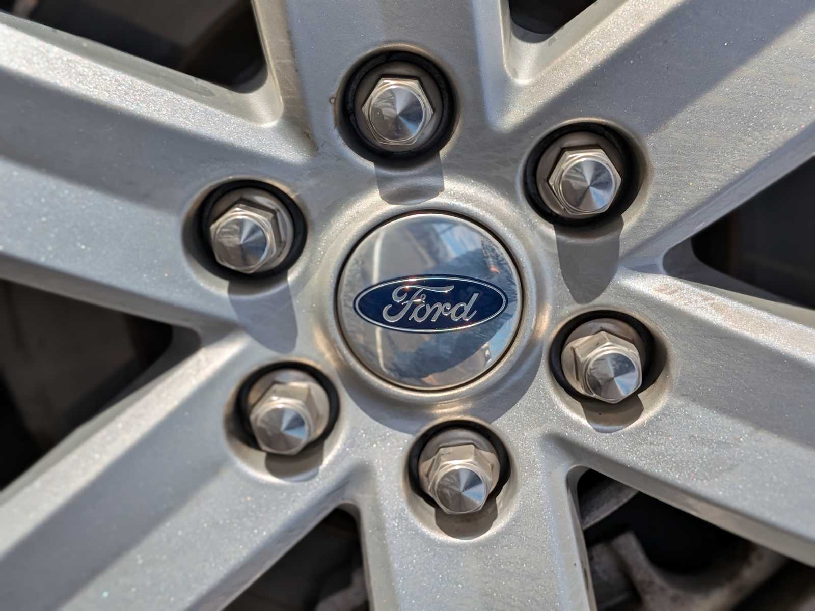 2023 Ford F-150 XLT 4WD SuperCrew 5.5 Box 18