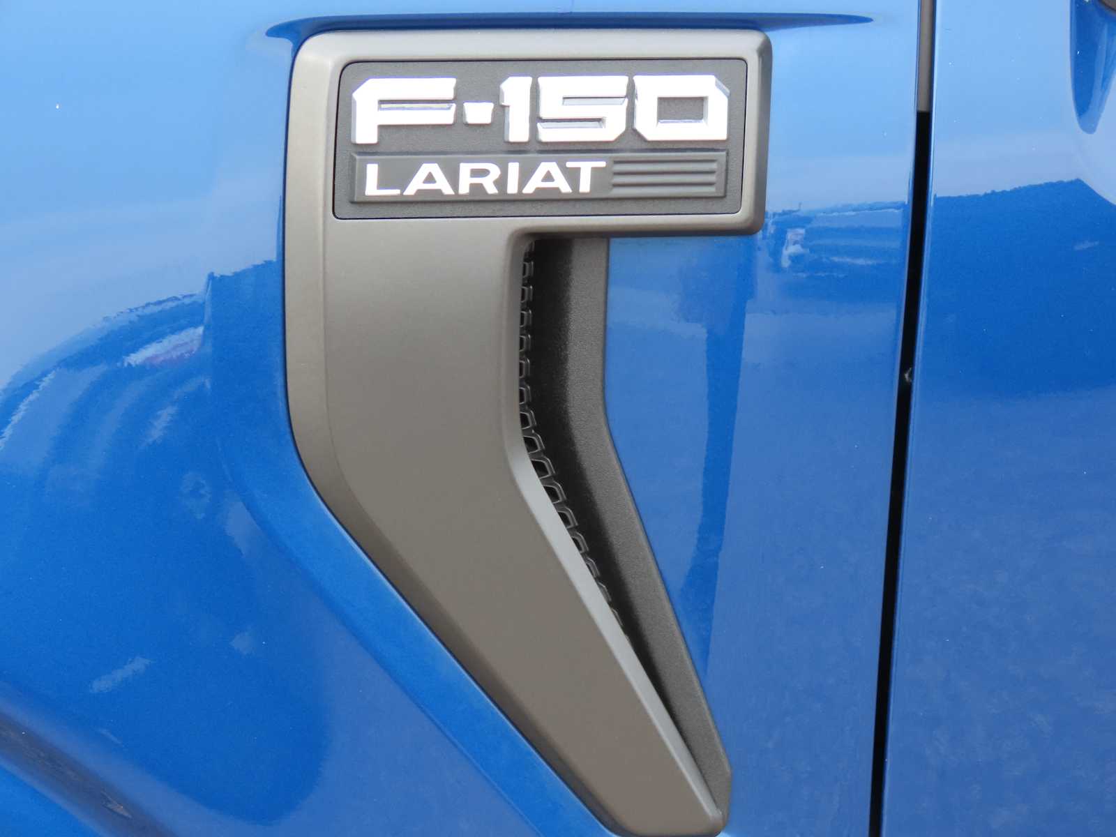 2022 Ford F-150 LARIAT 4WD SuperCrew 6.5 Box 11